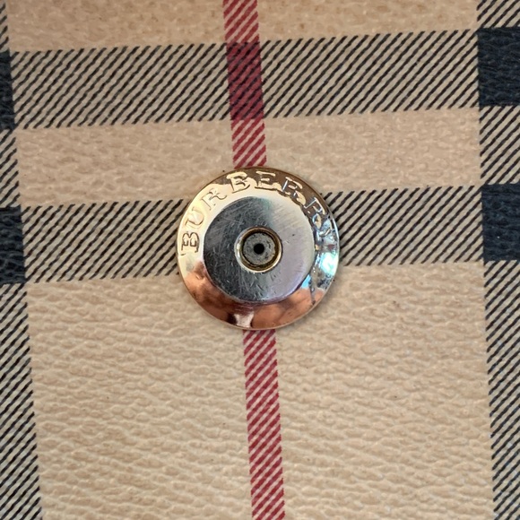 VINTAGE RARE BURBERRY HAYMARKET NOVA CHECK METALLIC SHOULDER  BAG - Picture 9 of 13